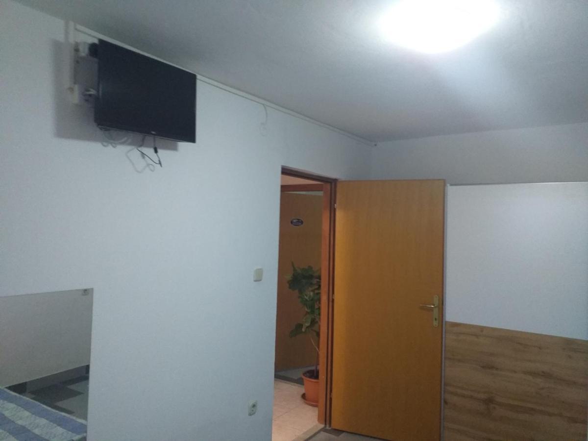 Apartmani Branka Rtina Exterior foto